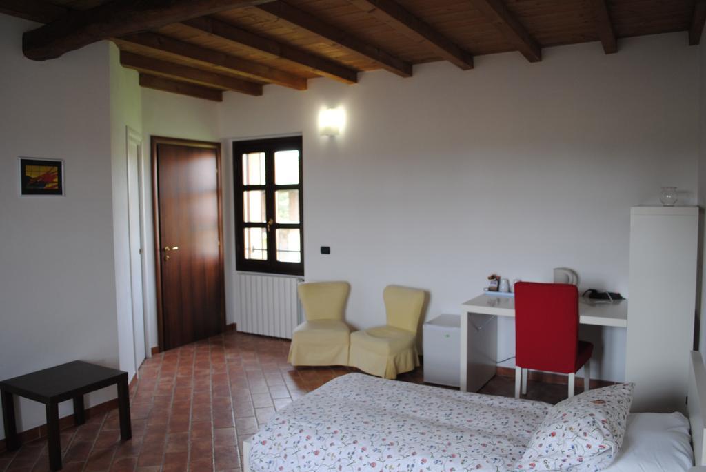 Agriturismo Cascina Mora Pavia Exterior photo